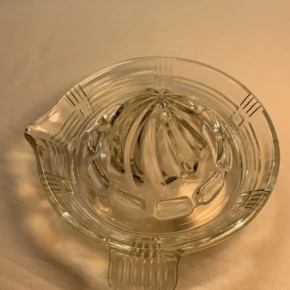 Vintage Depression Glass Citrus Juicer Reamer